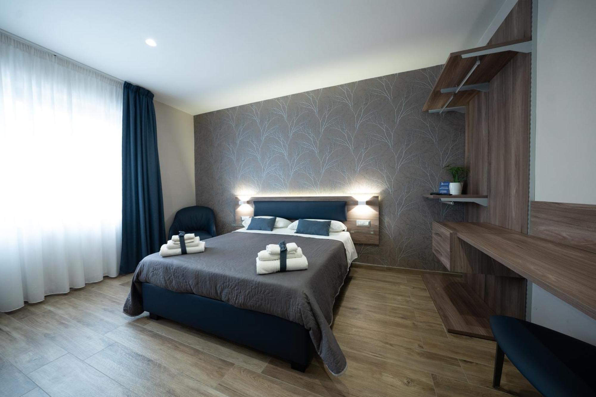 Bed & Breakfast Famalu Napoli